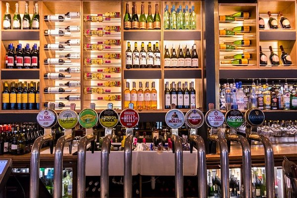 Comment trouver un bar sympa et convivial près de chez soi ? Les astuces à connaître.